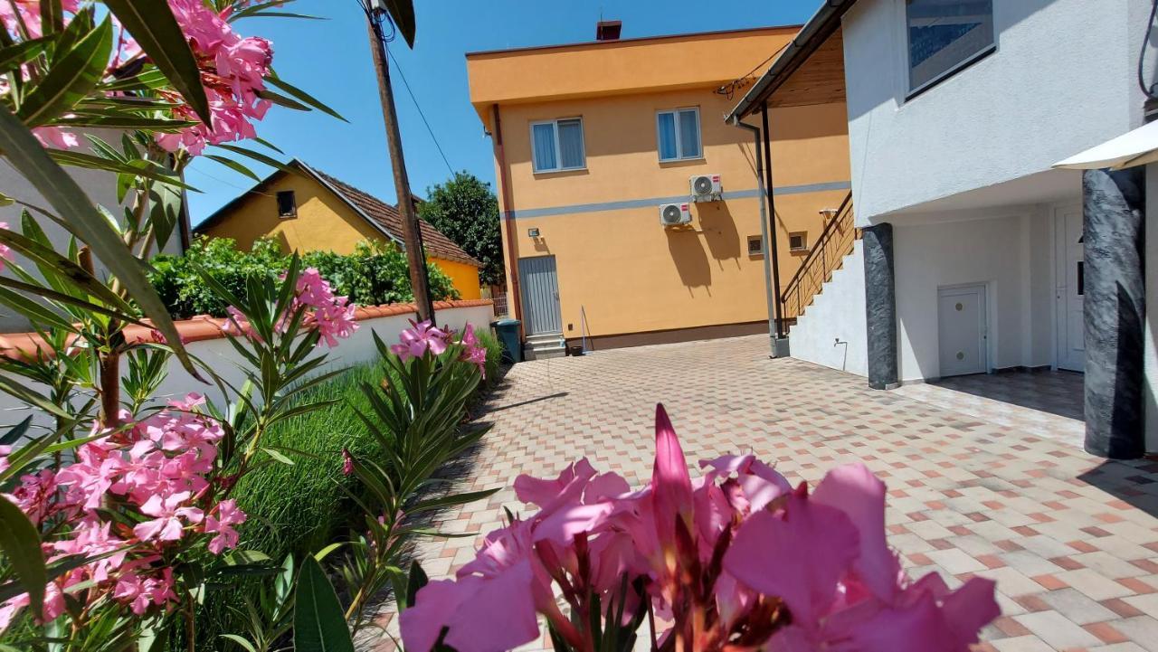 Apartment Kapetanovic Bosanski Samac Exterior photo